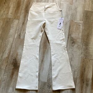 NWT  Airbrush High-waisted 7/8 Bootcut Leggings